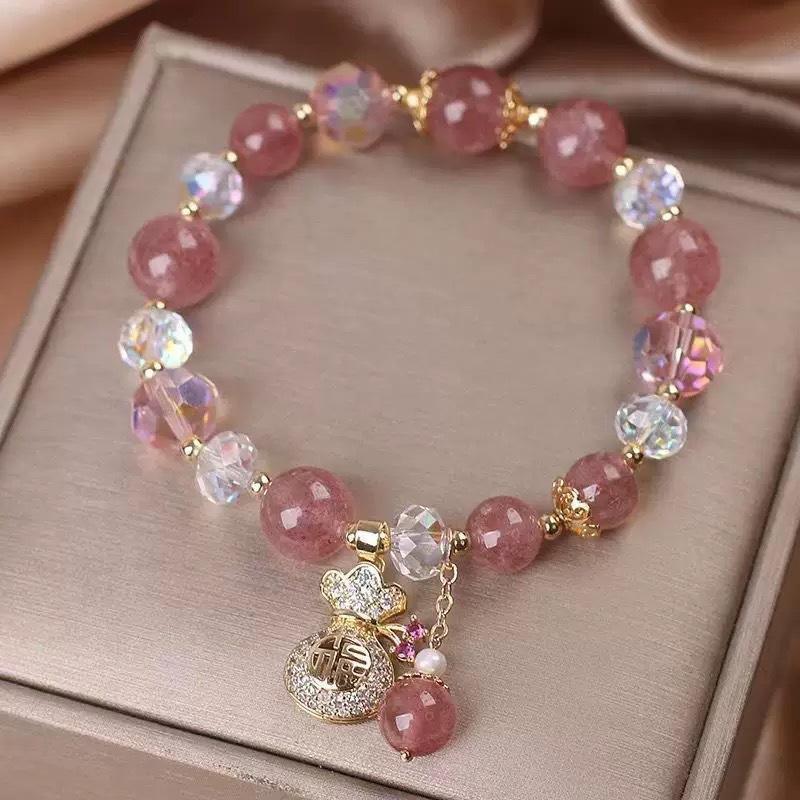 Pulsera de cuentas con gatito · pulsera de cuentas con gatito